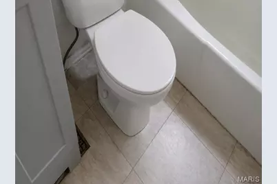 12719 Meadowdale Drive, Saint Louis, MO 63138 - Photo 10