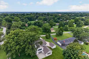 12 Beacon Hill Ln, Creve Coeur, MO 63141 - Photo 32