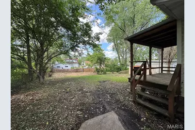 339 Crawford Road, Saint Louis, MO 63137 - Photo 14