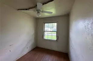 339 Crawford Rd, Saint Louis, MO 63137 - Photo 8