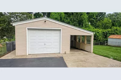 2898 Lesmer Court, Overland, MO 63114 - Photo 2