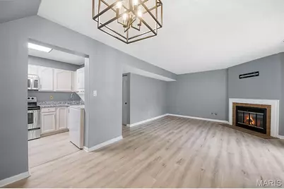 8912 Cardinal Terrace, Brentwood, MO 63144 - Photo 10