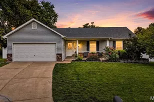 708 Woodland Ridge Dr, Saint Peters, MO 63376 - Photo 32