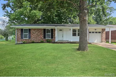 3855 Belcroft Drive, Florissant, MO 63034 - Photo 2