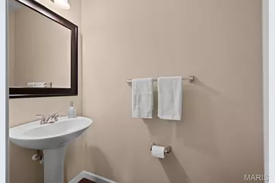 1633 Willowbrooke Manors Court, Creve Coeur, MO 63146 - Photo 20