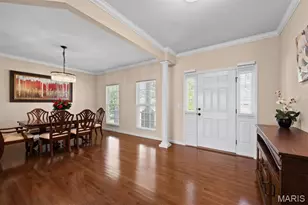 1633 Willowbrooke Manors Ct, Creve Coeur, MO 63146 - Photo 4