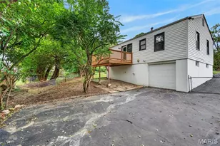 10832 St Henry Ct, Saint Ann, MO 63074 - Photo 2