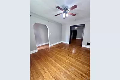 4975 Arsenal Street, Saint Louis, MO 63139 - Photo 4