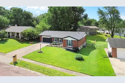 4494 Papal Drive, Florissant, MO 63033 - Photo 6