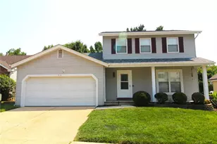 912 Oakwood Farms Ln, Ballwin, MO 63021 - Photo 1