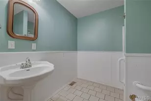 1075 Twin Oaks Dr, Doe Run, MO 63637 - Photo 16