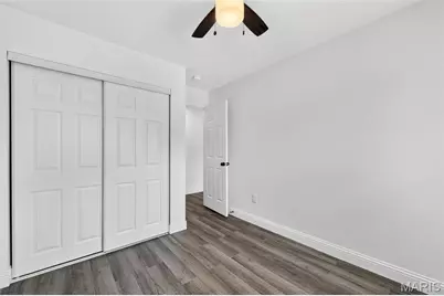 732 Hubert Drive, Saint Louis, MO 63125 - Photo 18