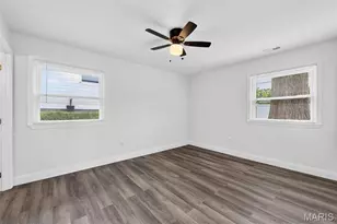 732 Hubert Dr, Saint Louis, MO 63125 - Photo 20