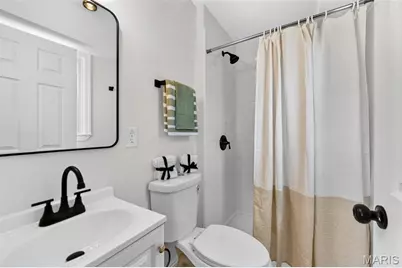 732 Hubert Drive, Saint Louis, MO 63125 - Photo 22