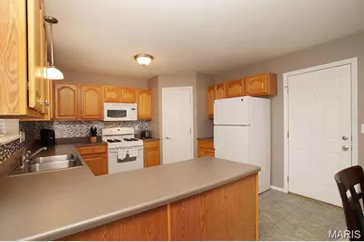 210 Stone Run Boulevard, Wentzville, MO 63385 - Photo 8