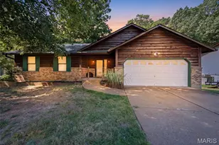 2553 Tricia Ln, High Ridge, MO 63049 - Photo 2