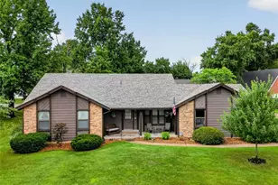 21 Dijon Ct, Lake Saint Louis, MO 63367 - Photo 10
