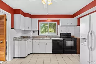 9228 Kenstan Ct, Unincorporated, MO 63123 - Photo 8