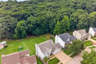 708 Hilltop Woods Ct, Eureka, MO 63025 - Photo 60