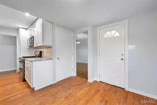 6320 Ashbury Dr, Saint Louis, MO 63123 - Photo 10