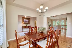 304 Crescent Oak Ct, Wentzville, MO 63385 - Photo 4