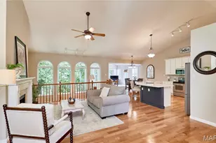 304 Crescent Oak Ct, Wentzville, MO 63385 - Photo 8