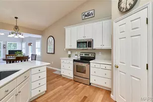 304 Crescent Oak Ct, Wentzville, MO 63385 - Photo 18