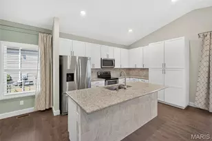 15 Country Trail Ct, Lake Saint Louis, MO 63367 - Photo 22