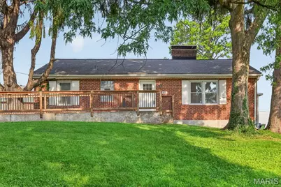 105 N Elm Street, Ballwin, MO 63011 - Photo 30