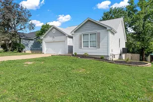 10437 Ashby Pl Ln, Saint Ann, MO 63074 - Photo 2