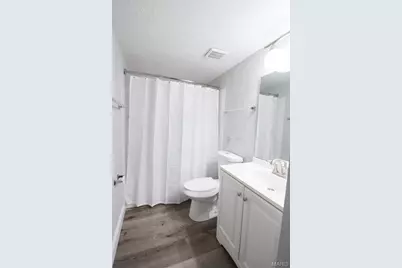 1968 Greenglen Drive #101, Kirkwood, MO 63122 - Photo 12