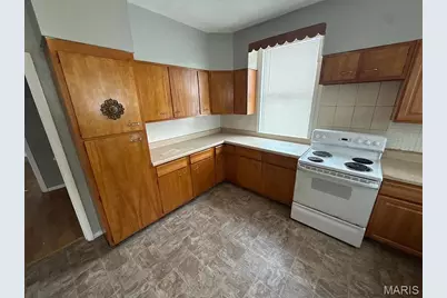 5552 Emerson Avenue, Saint Louis, MO 63120 - Photo 12