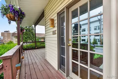 8686 Barby Lane, University City, MO 63124 - Photo 6