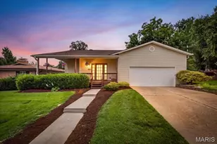 8686 Barby Ln, University City, MO 63124 - Photo 2