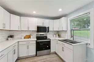1501 Stockard Ave, Richmond Heights, MO 63117 - Photo 6