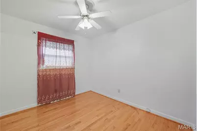 1090 Saint Joseph Street, Florissant, MO 63031 - Photo 12