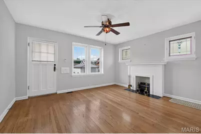4327 Tyrolean Avenue, Saint Louis, MO 63116 - Photo 16