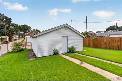 4327 Tyrolean Avenue, Saint Louis, MO 63116 - Photo 50