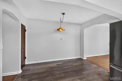 4327 Tyrolean Avenue, Saint Louis, MO 63116 - Photo 24