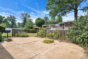 1407 Fox Creek Dr, Saint Louis, MO 63126 - Photo 36
