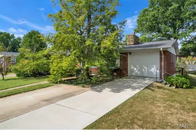 1407 Fox Creek Drive, Saint Louis, MO 63126 - Photo 4