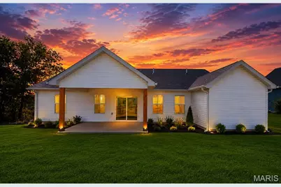9153 Idell Creek Ln, Hannibal, MO 63401 - Photo 2