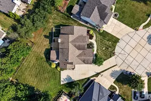 46 Scarlet Meadows Ct, O'Fallon, MO 63366 - Photo 2