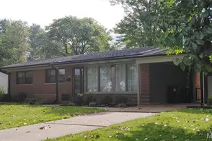 2 St Rose Ct, Florissant, MO 63031 - Photo 2
