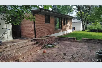 2 Saint Rose Court, Florissant, MO 63031 - Photo 4