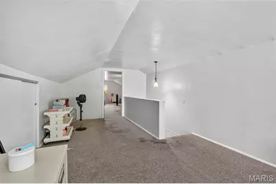 10429 Ewell Drive, Bellefontaine Neighbors, MO 63137 - Photo 40