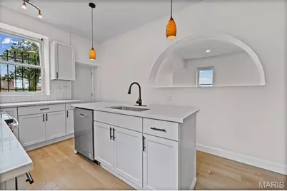 736 Aubert Avenue, Saint Louis, MO 63108 - Photo 18