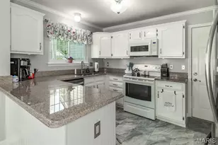 765 Spring Hill Farm Dr, Ballwin, MO 63021 - Photo 12