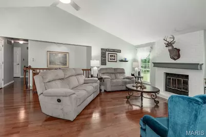 765 Spring Hill Farm Drive, Ballwin, MO 63021 - Photo 6