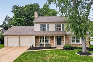 15571 Rose Gate Ln, Chesterfield, MO 63017 - Photo 6